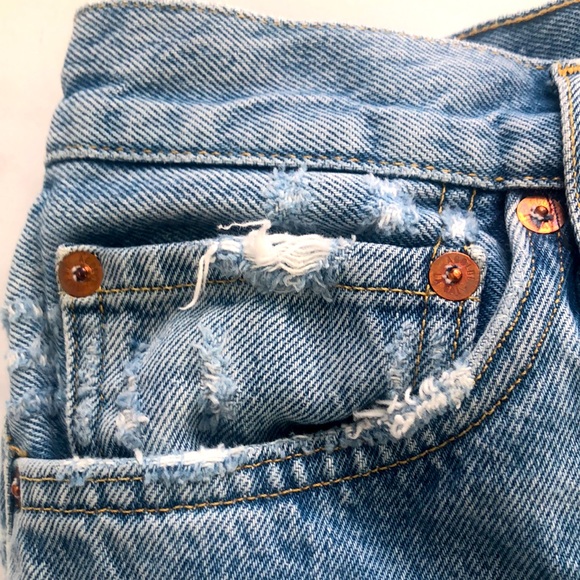 Agolde Parker Cut Off in Swapmeet Mid-Rise Button Fly Denim Shorts Size … - Picture 12 of 15